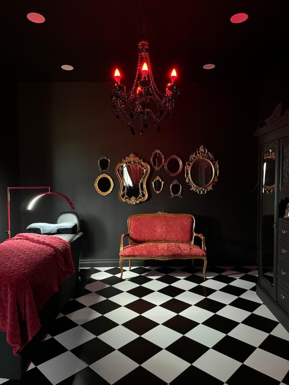 This or That: Moody & Luxe