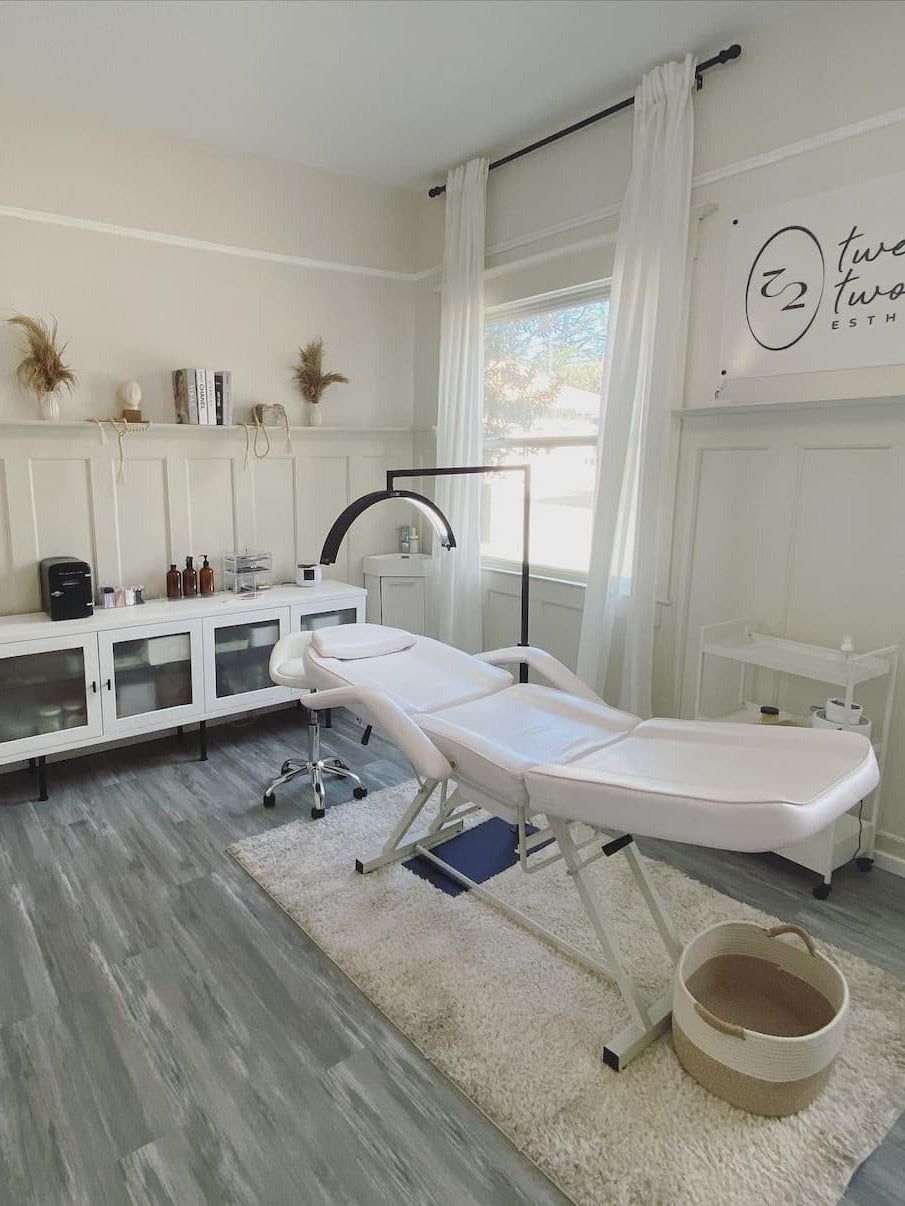 This or That: Bright & Airy