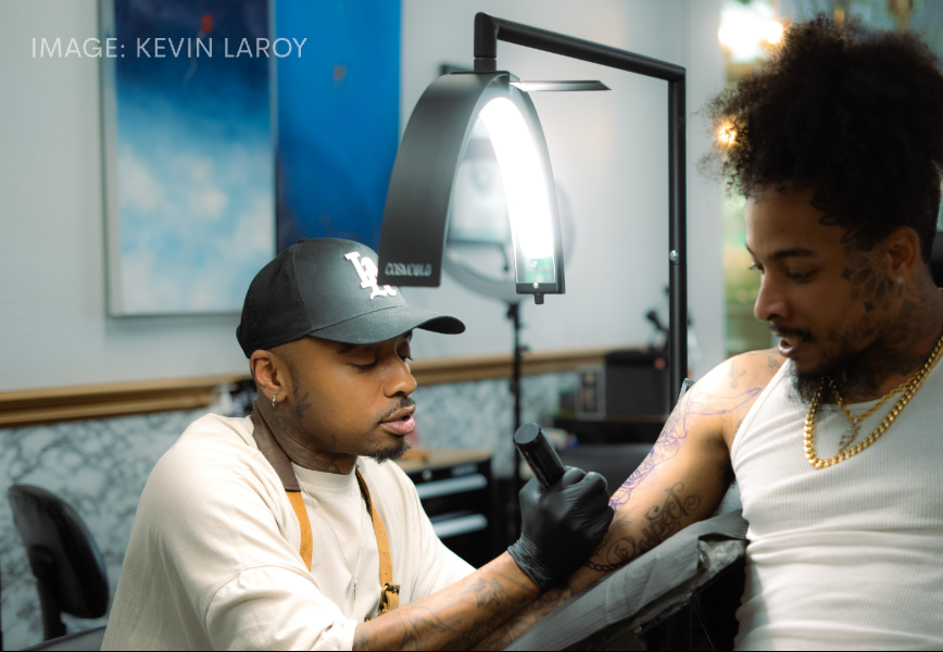 The Best Tattoo Light for Artists | CosmoGlo XL with Kevin Laroy