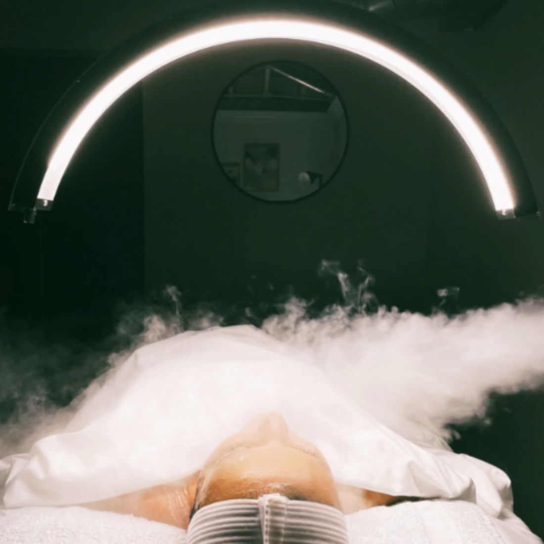 CosmoGlo Esthetician LED Light for Professional Skincare – CosmoGloⓇ
