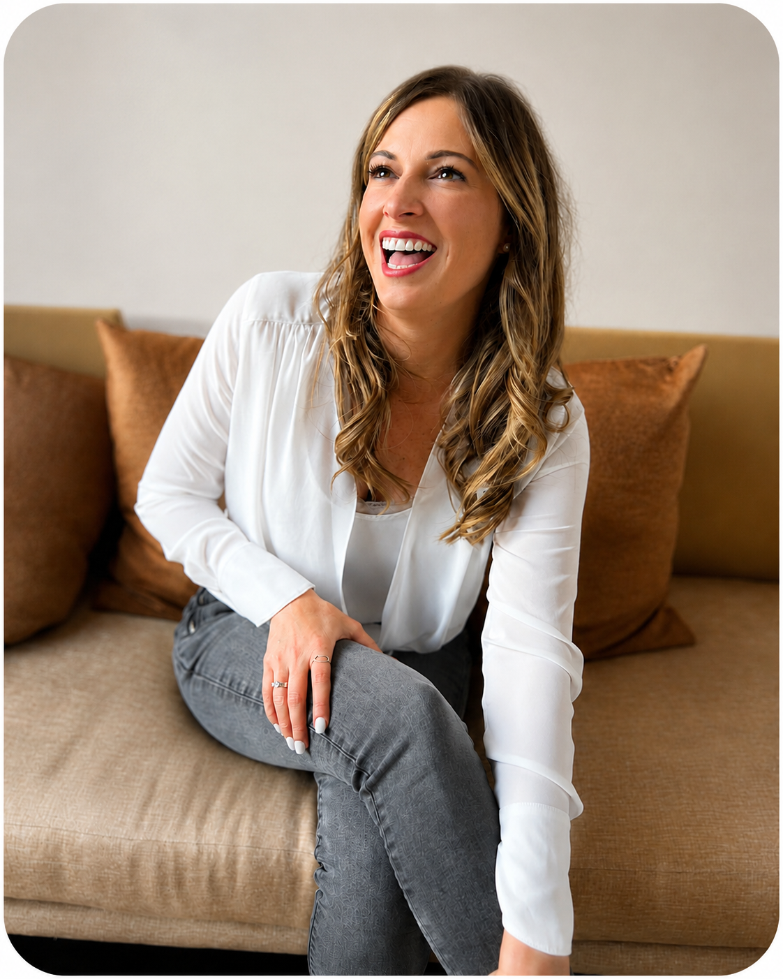 mary harcourt founder and ceo of cosmoglo light