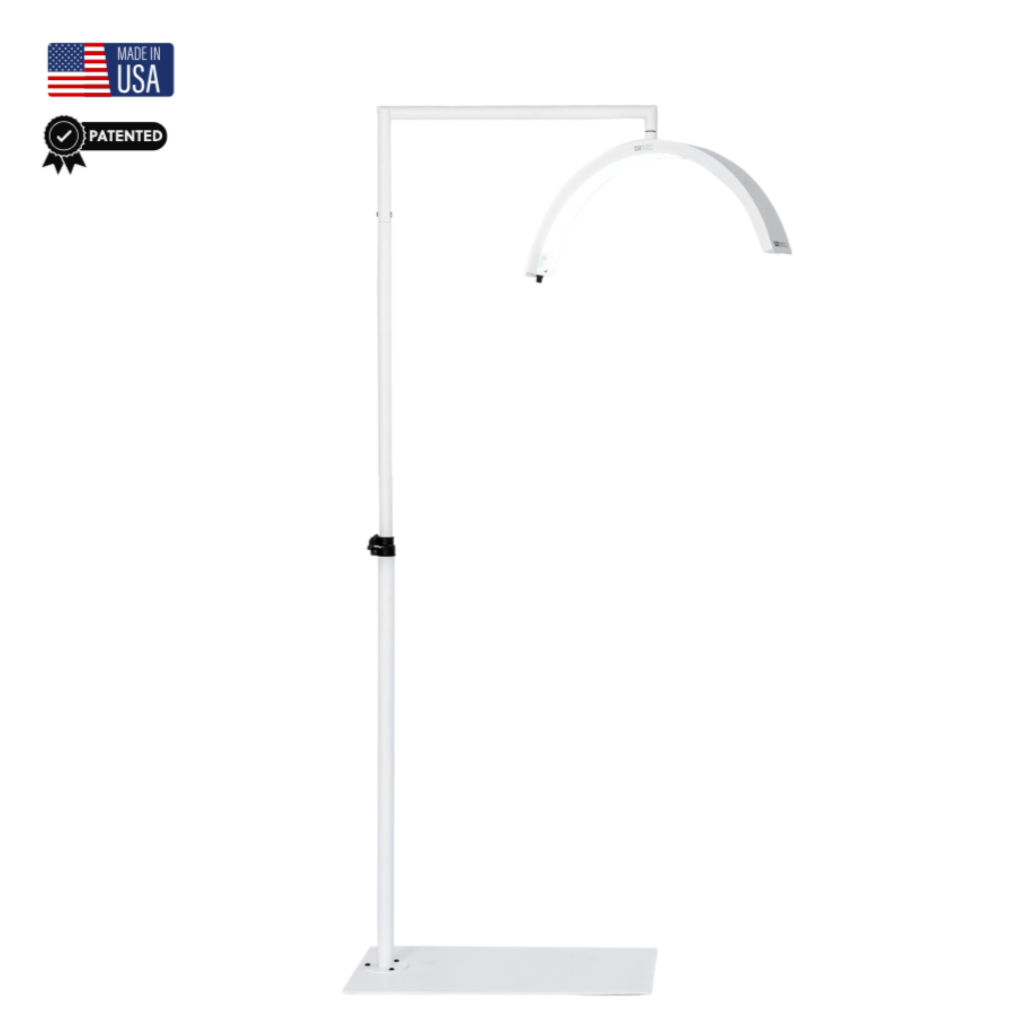 CosmoGlo XL black shadow-free light for standing services